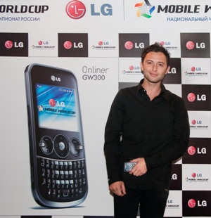  4   LG GW300       LG MOBILE WORLDCUP 2009