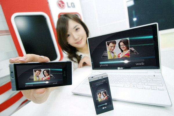  1  MWC 2010: LG Mini (LG GD880) -    