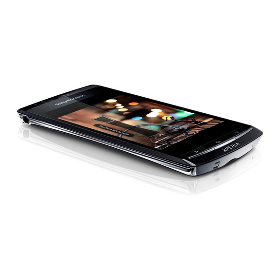  2  Sony Ericsson Xperia arc S -  