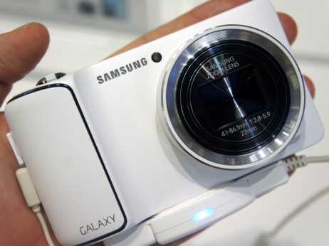  1   Samsung Galaxy Camera -   Android 4.1  4- 