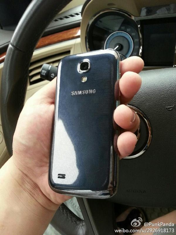  5  Samsung Galaxy S4 Mini -    