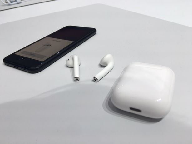    AirPods  iPhone 7